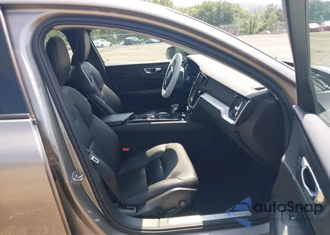 2019 Volvo S60 T6 Momentum из США, поврежденный, VIN 7JRA22TK2KG011486